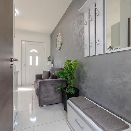 Ema Apartamento *