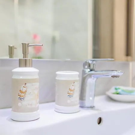 Апартаменти Ema *